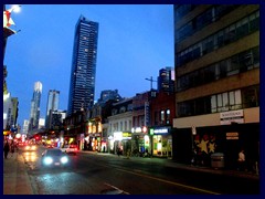 Toronto by night 31 - Yonge St